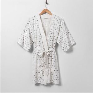 NWOT! Hearth & Hand Magnolia adult robe